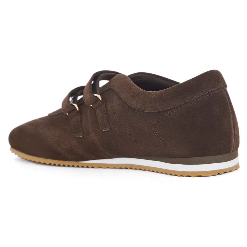 Pronto Sneaker in Chocolate  Suede