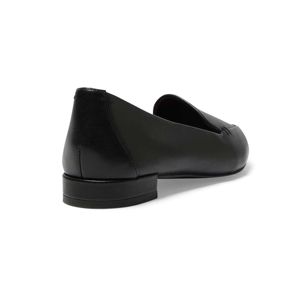 Raven Loafer in Black Leather