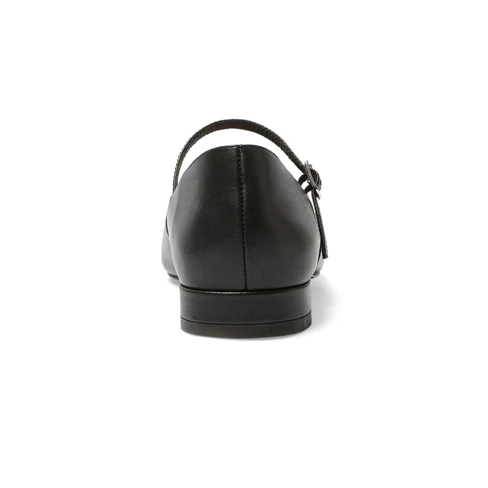 Reece Flat in Black Leather