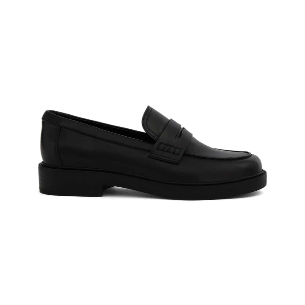 Pia Loafer in Black Leather