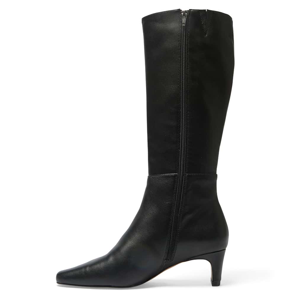 Salute Boot in Black Leather