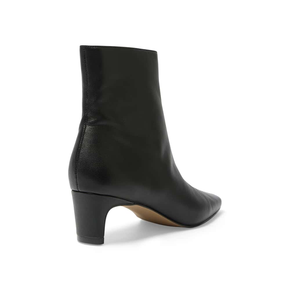 Seattle Boot in Black Leather