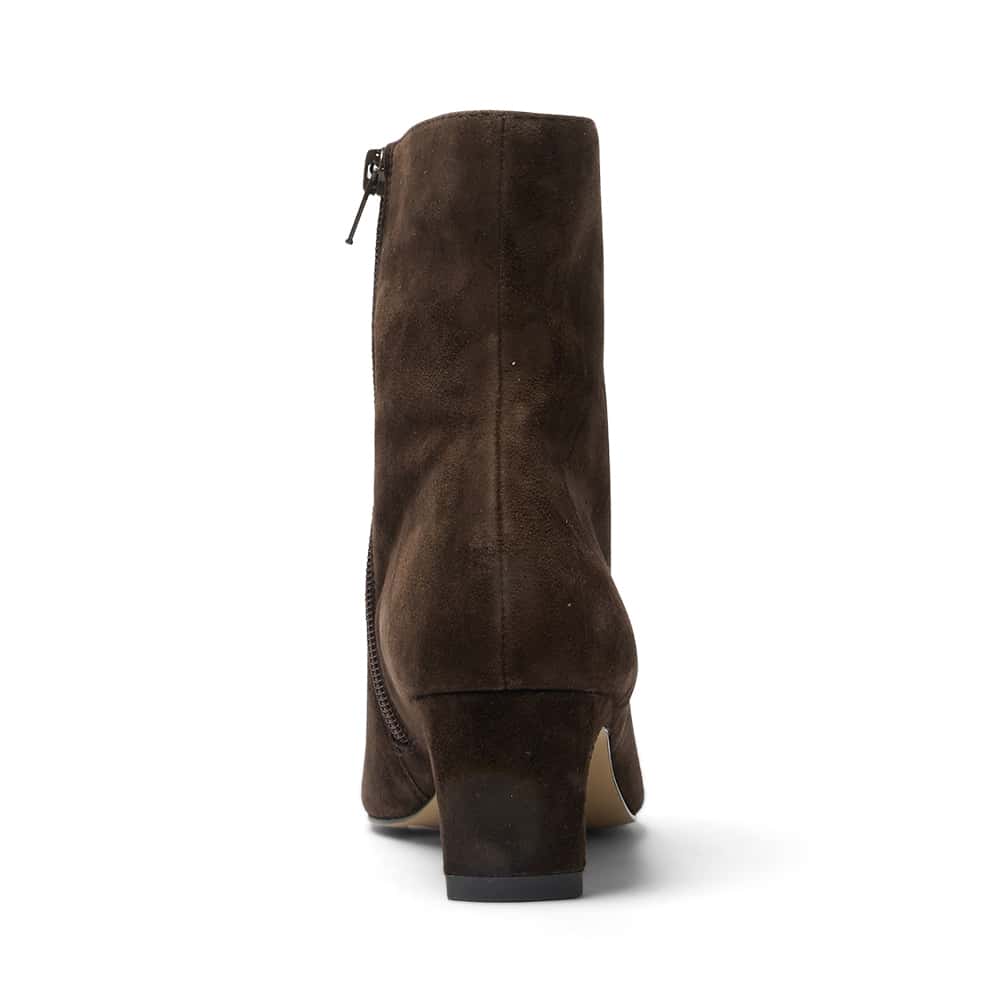 Seattle Boot in Chocolate Suede Suede