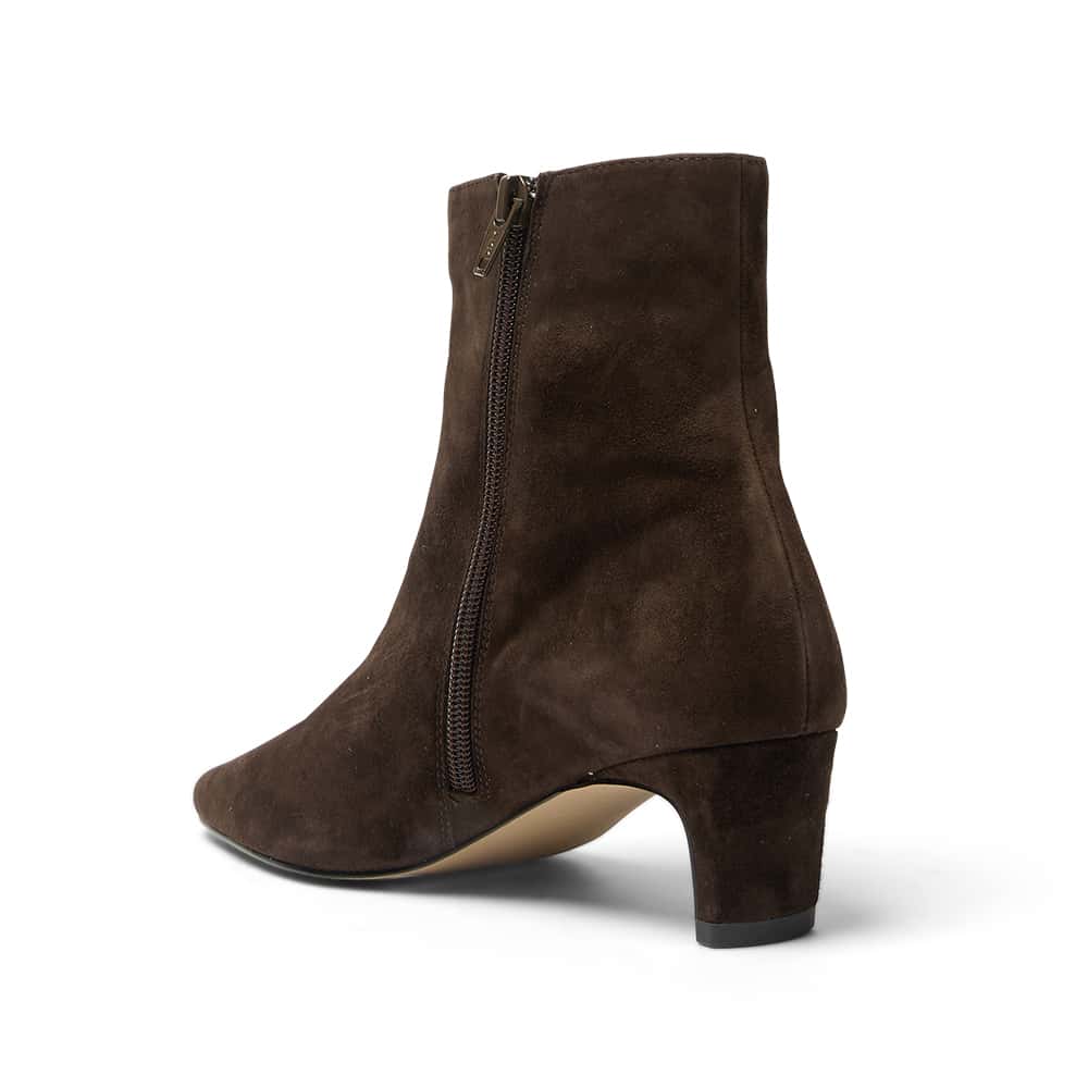Seattle Boot in Chocolate Suede Suede