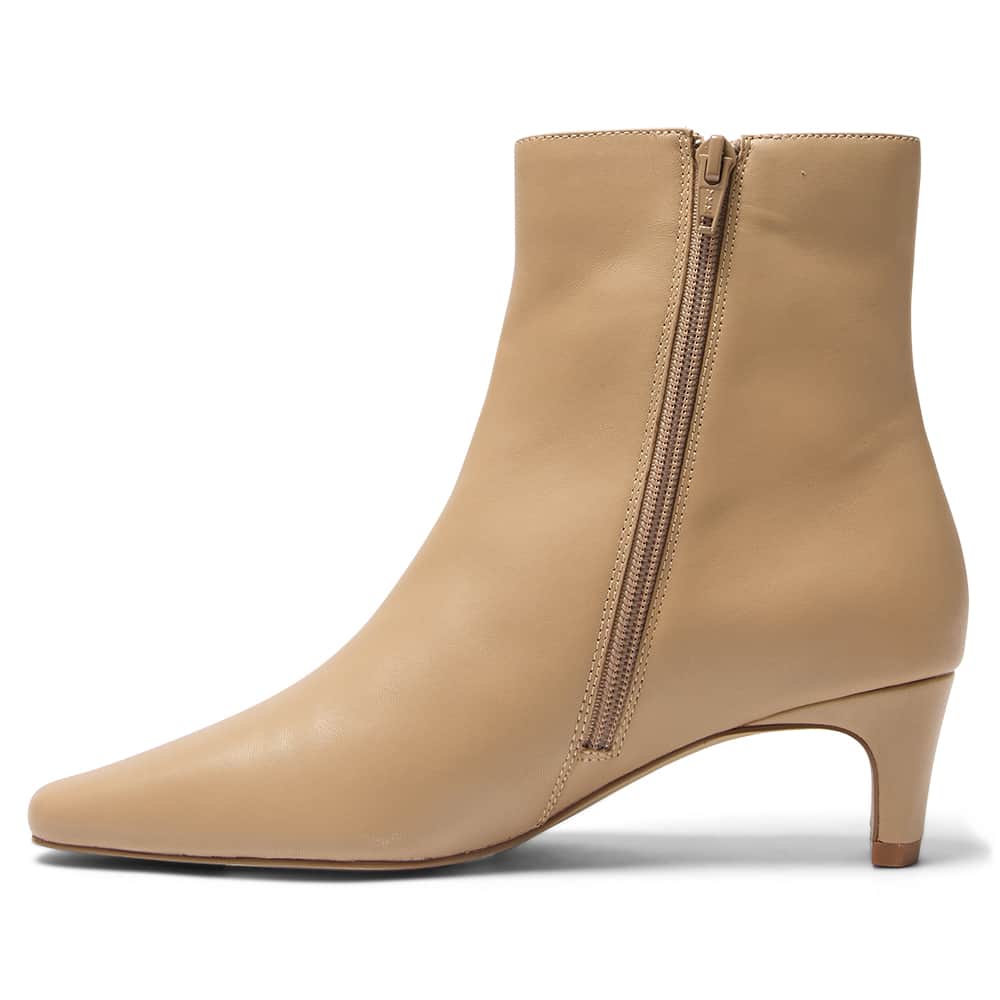 Seattle Boot in Nude Leather
