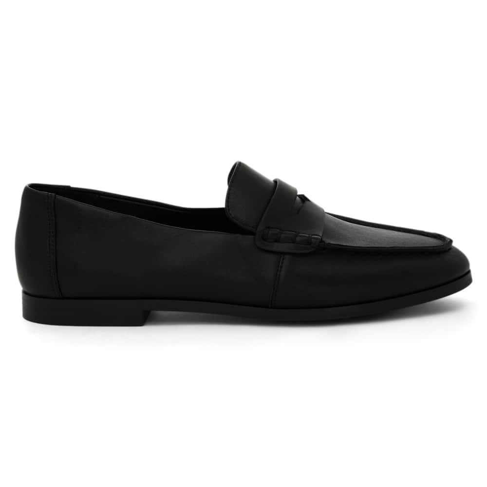 Spartan Loafer in Black Leather
