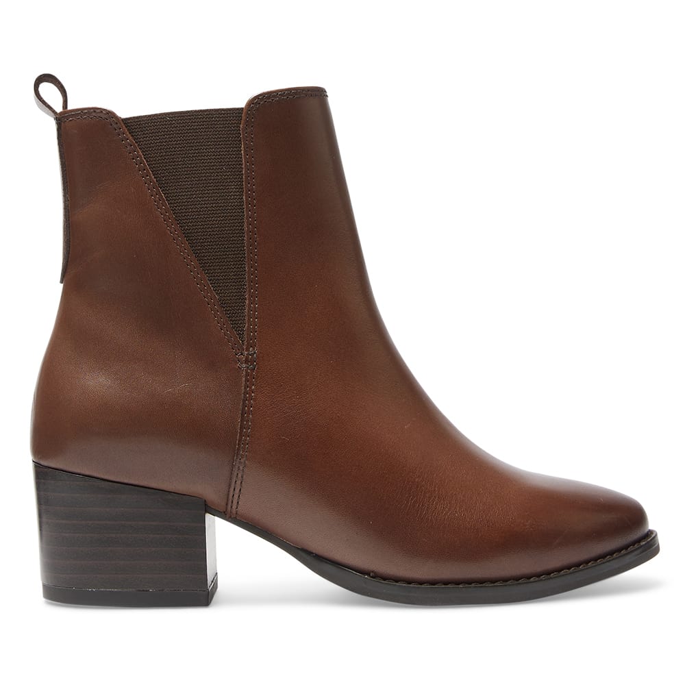 Venus Boot in Brown Leather