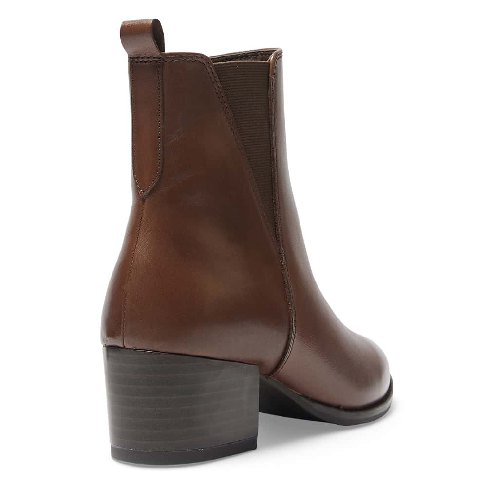 Venus Boot in Brown Leather