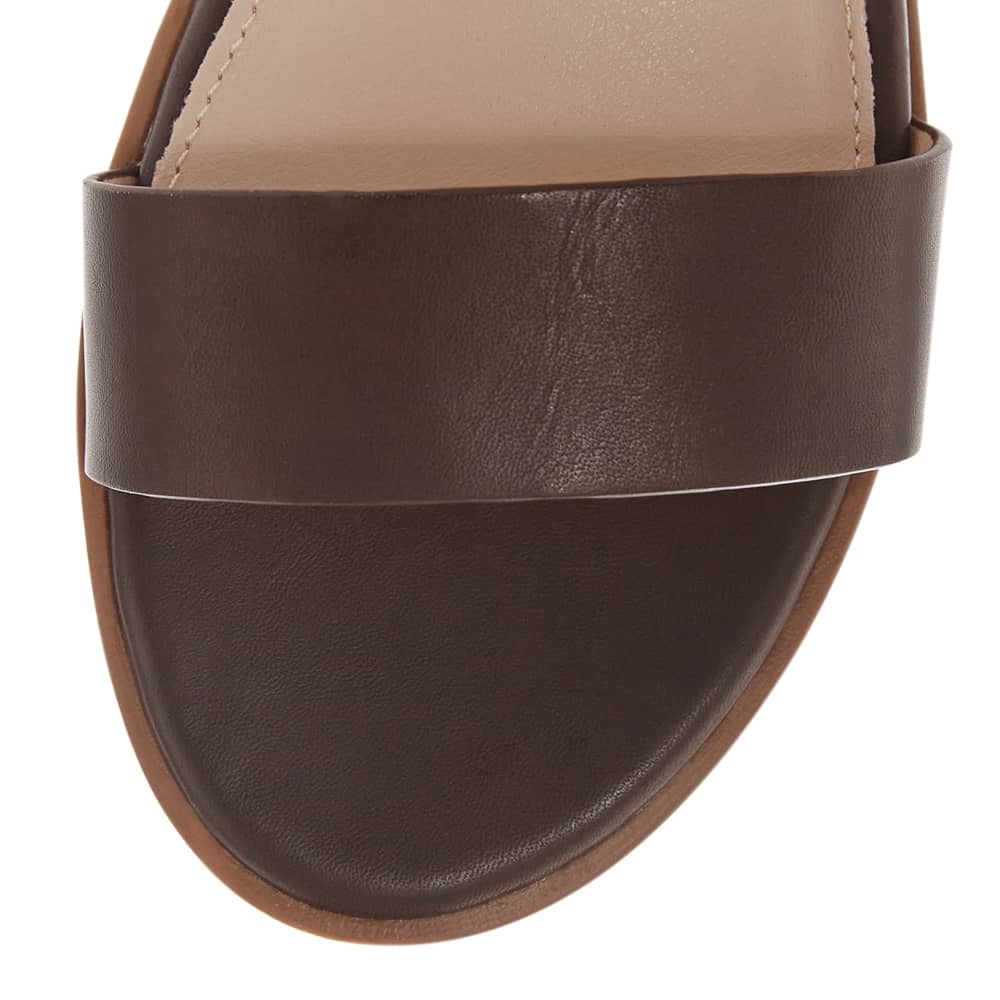 Verona Wedge in Chocolate