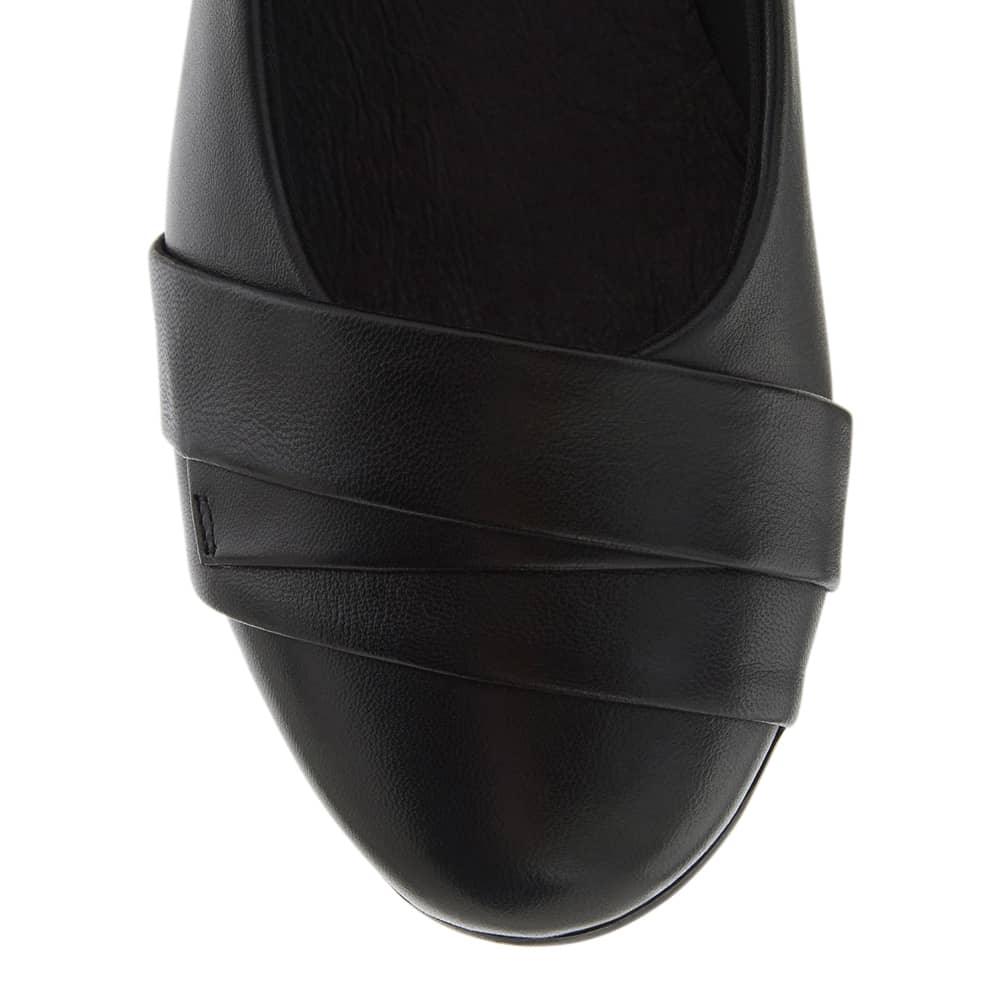 Adler Heel in Black Leather