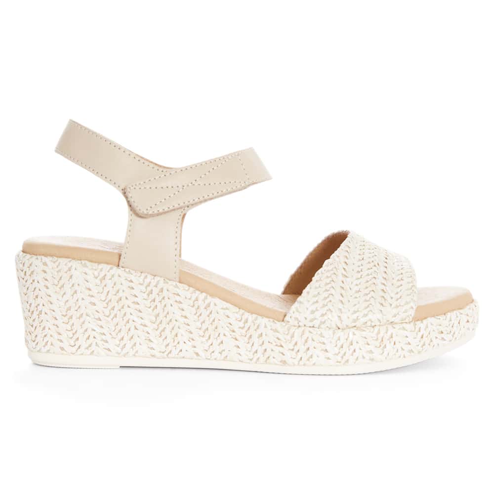 Bangkok Wedge in Bone Raffia