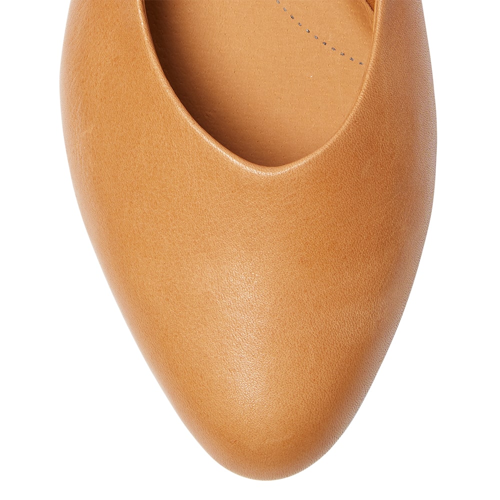 Delta Ballet Flat in Tan Leather