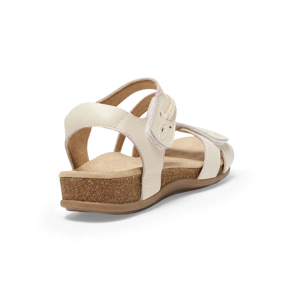 Fandango Sandal in Beige Leather