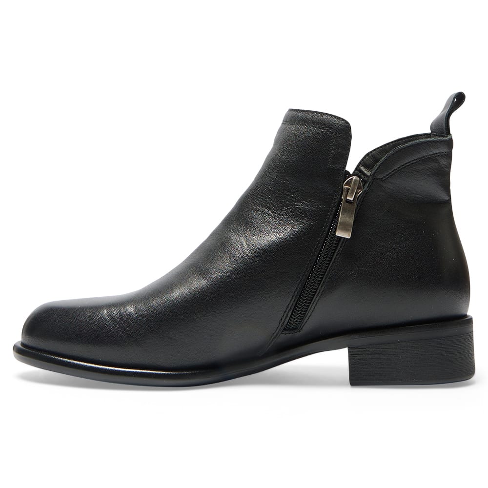Lance Boot in Black Leather