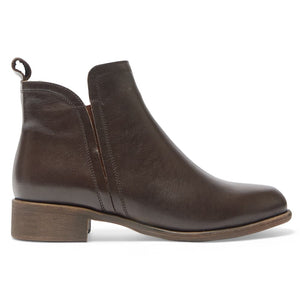 Lance Boot in Chocolate  Leather