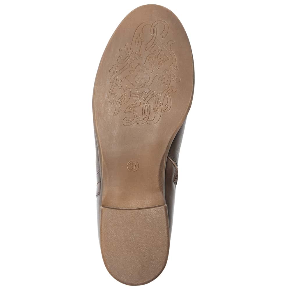 Lance Boot in Chocolate Glove Leather