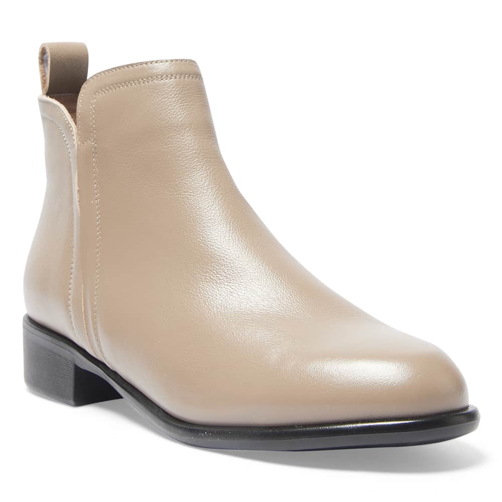 Lance Boot in Taupe Leather