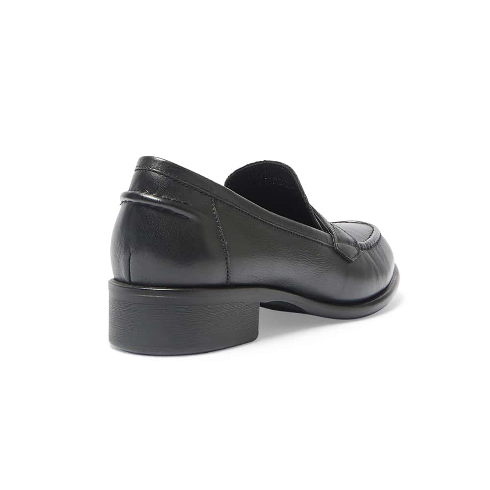 Lavena Loafer in Black Leather