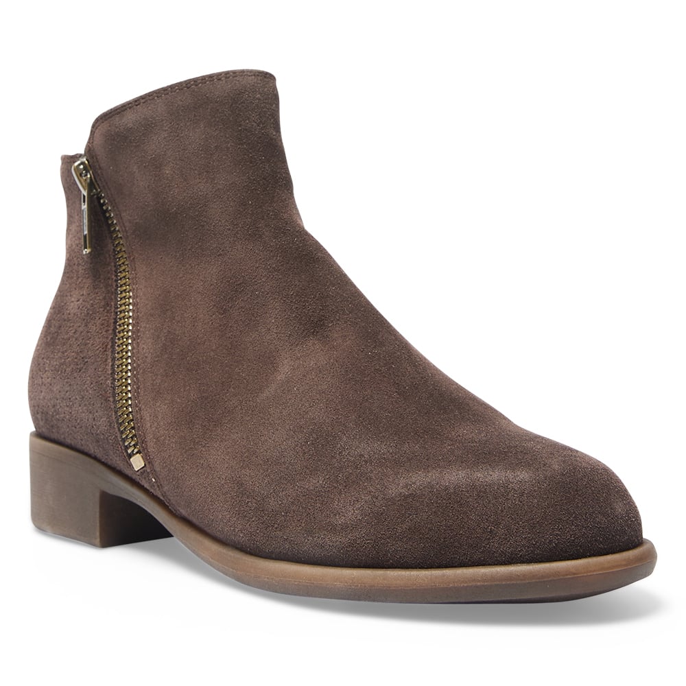 Lorenzo Boot in Brown Suede Suede