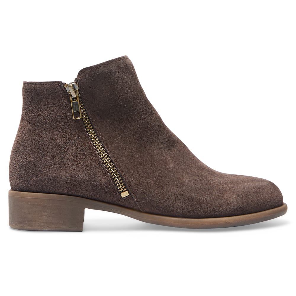 Lorenzo Boot in Brown Suede Suede