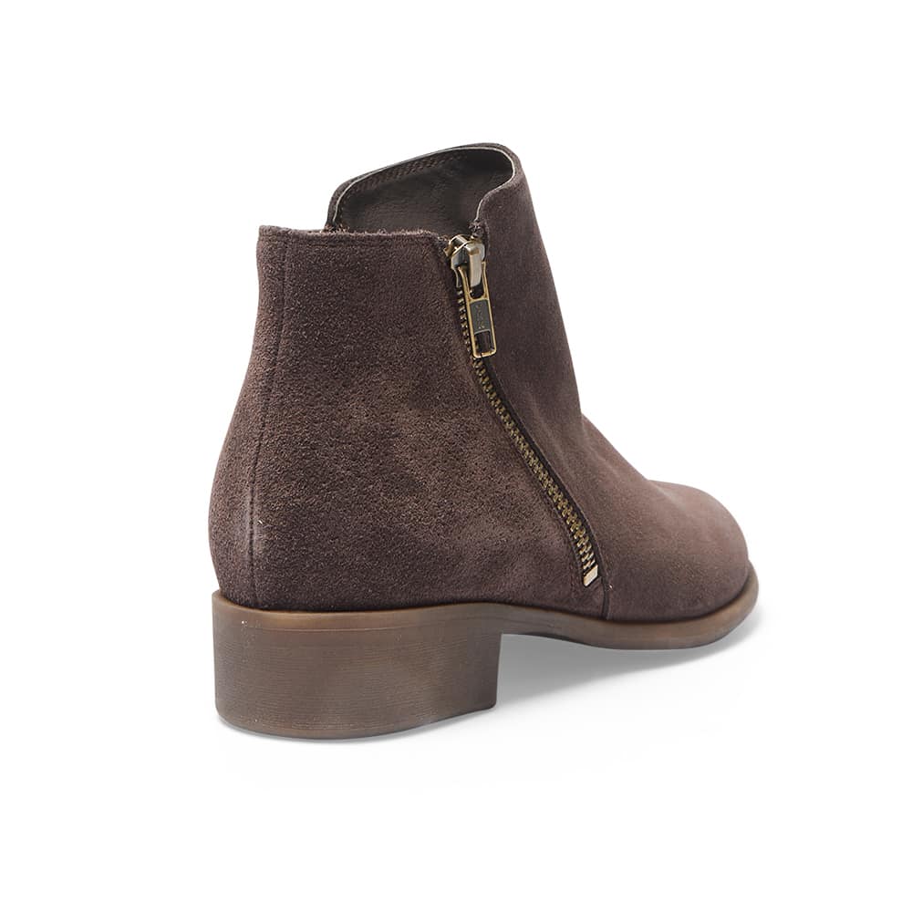 Lorenzo Boot in Brown Suede Suede