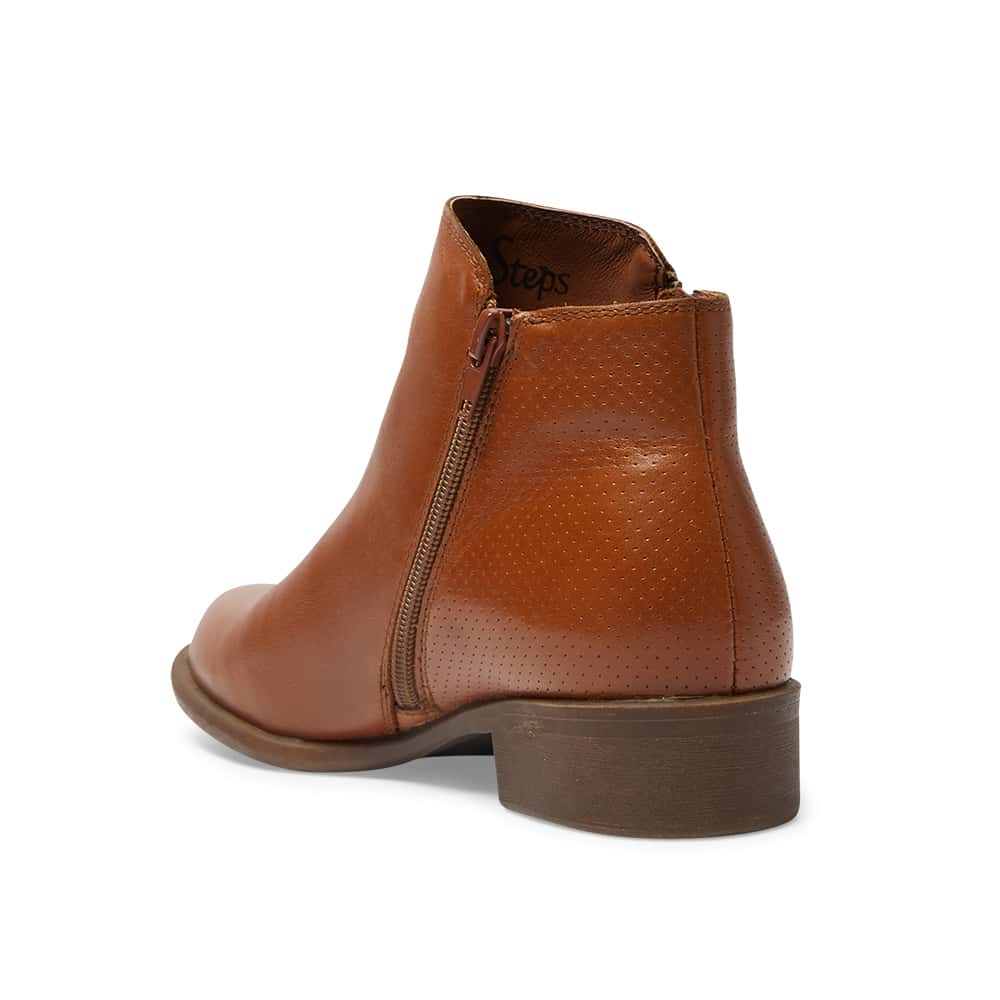 Lorenzo Boot in Mid Brown Leather