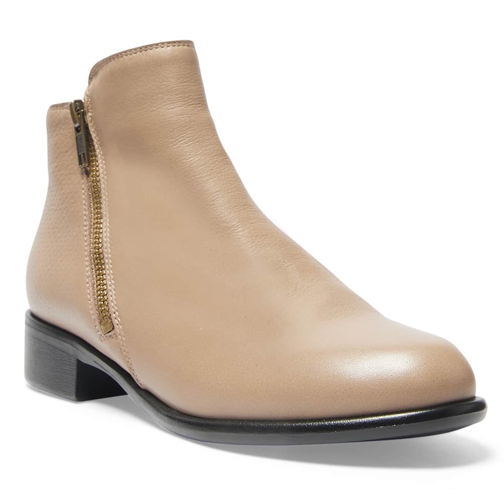Lorenzo Boot in Taupe Leather