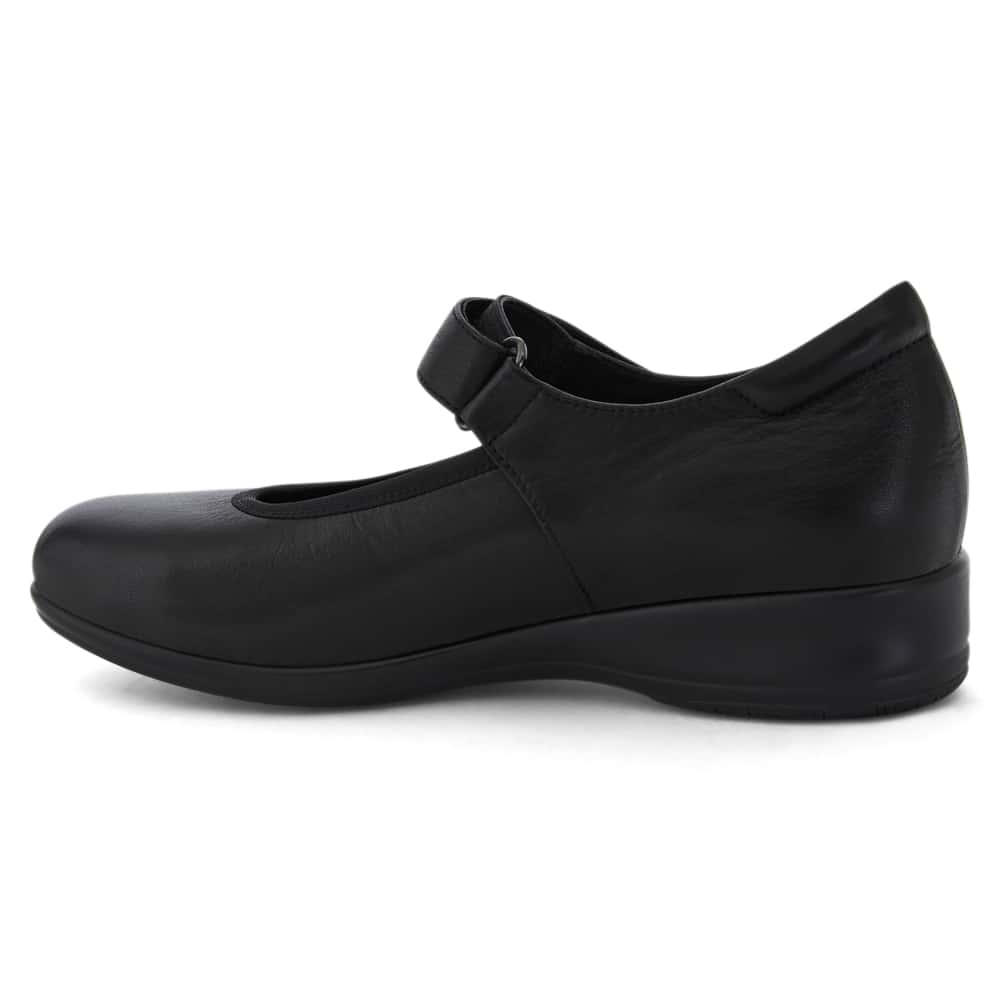 Maguire Ballet Flat in Black Leather