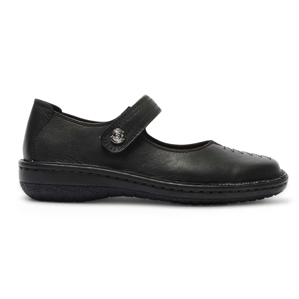 Radius Ballet Flat in Black Leather