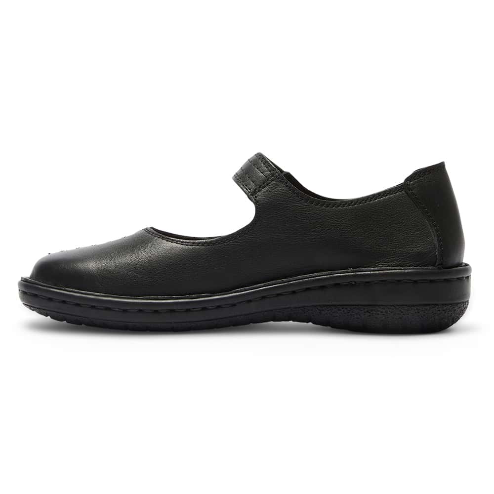 Radius Ballet Flat in Black Leather