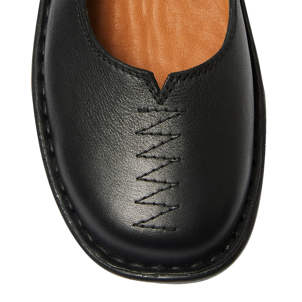 Radius Ballet Flat in Black Leather
