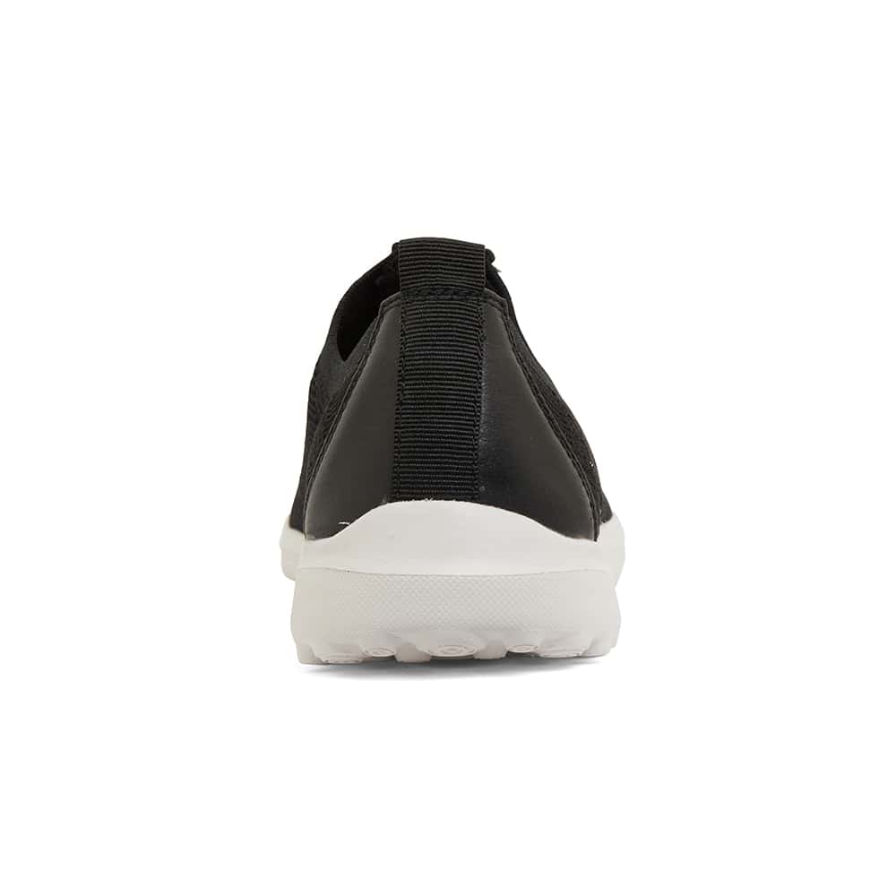 Oberon Sneaker in Black