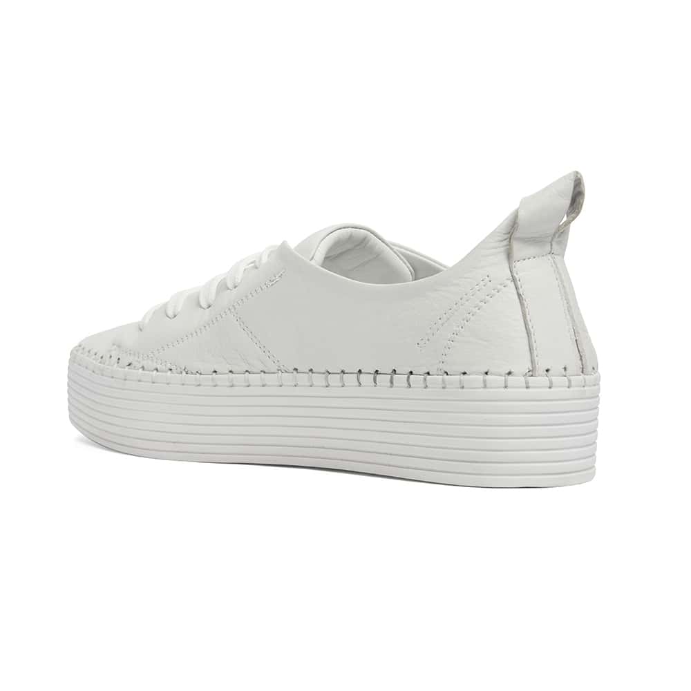Skipper Sneaker in White Leather