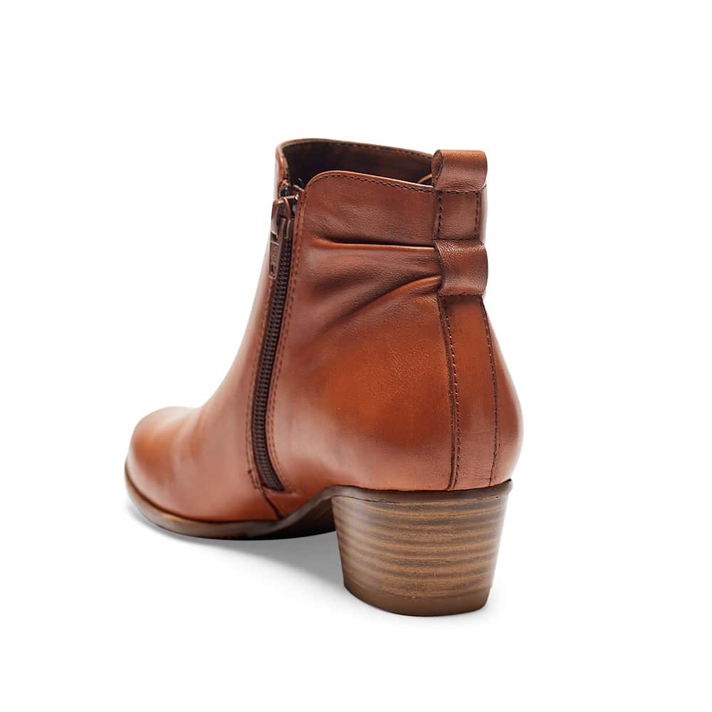 Brady Boot in Mid Brown Leather