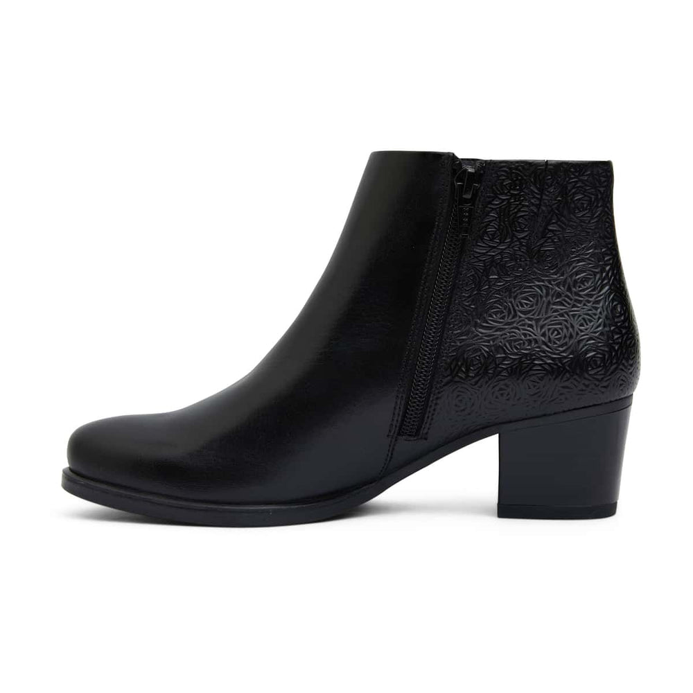 Cafe Boot in Black Leather