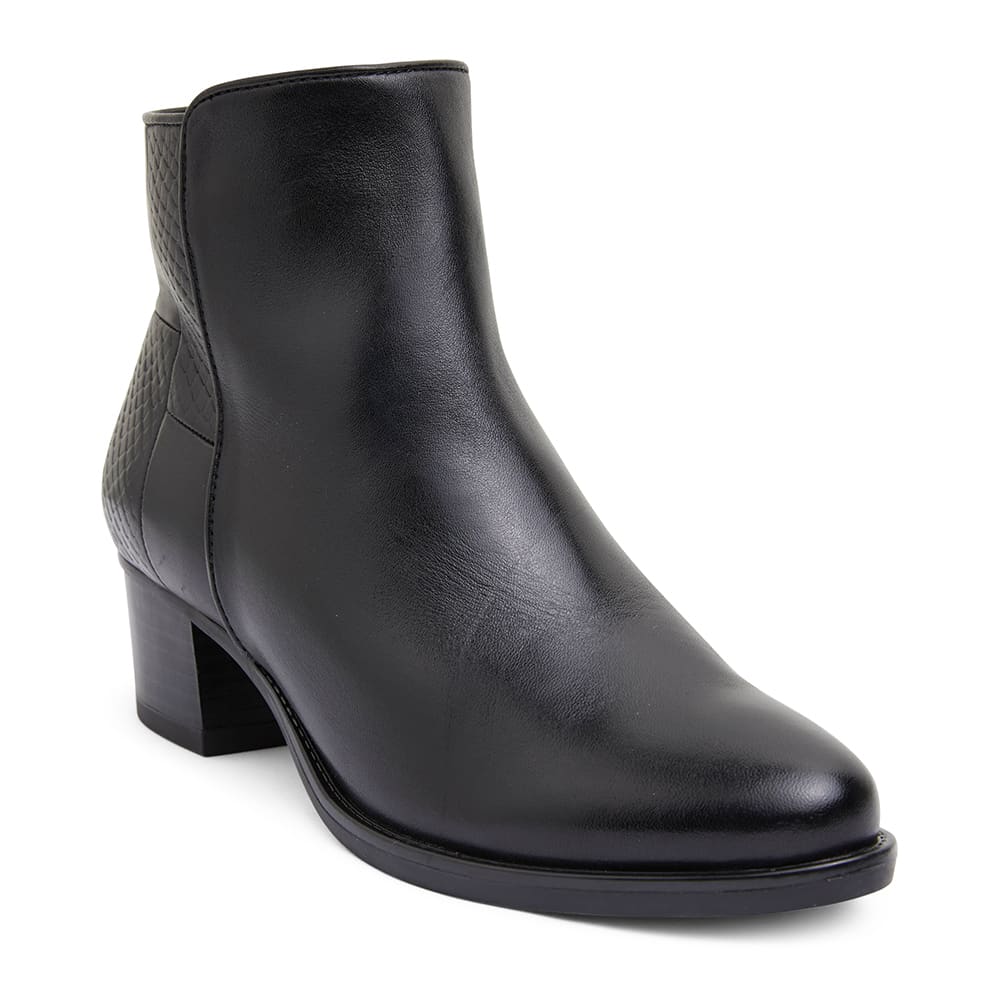 Dapper Boot in Black Leather