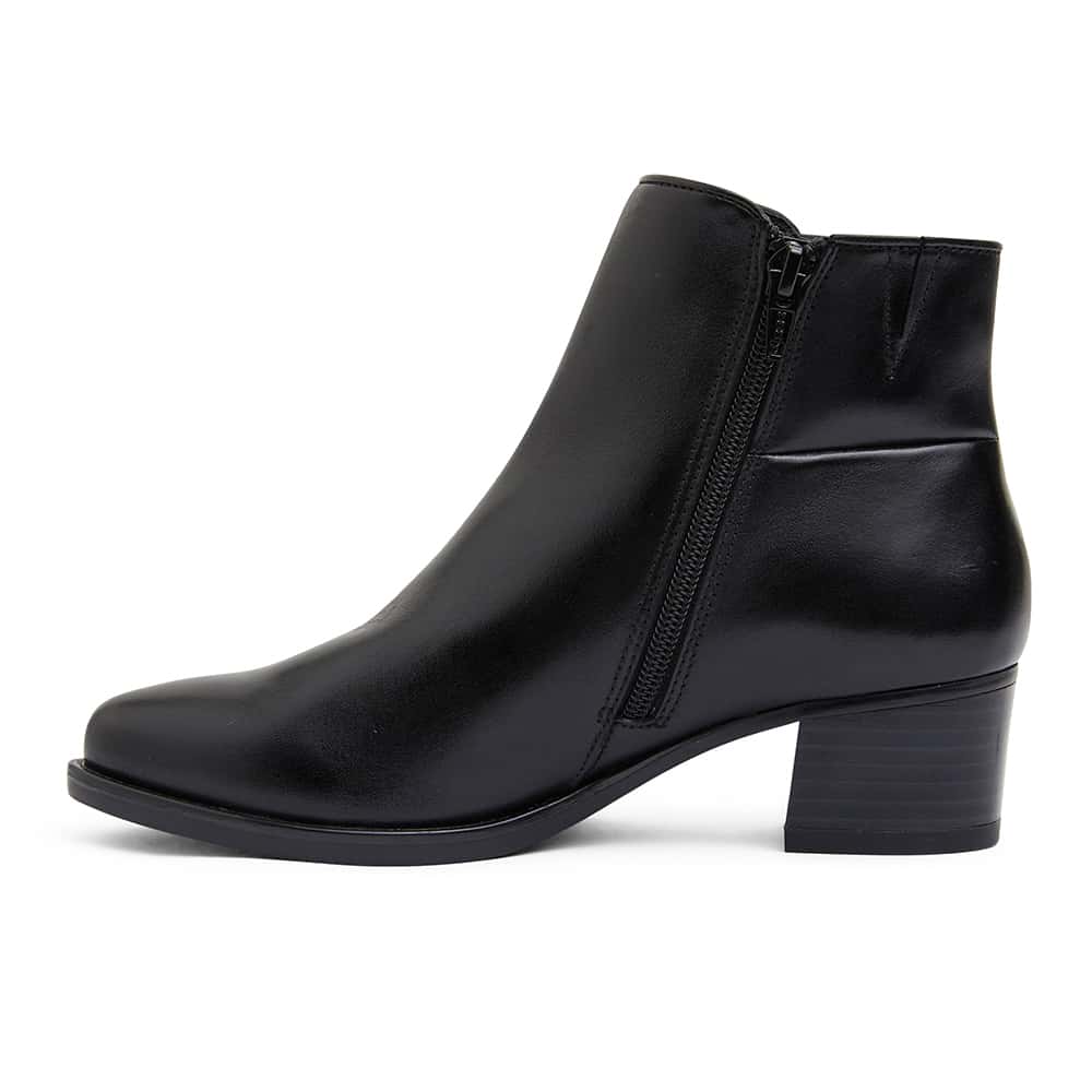 Dapper Boot in Black Leather | Easy Steps | Shoe HQ