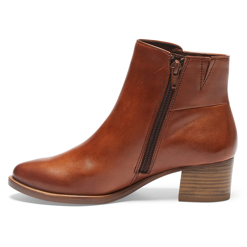 Dapper Boot in Mid Brown Leather
