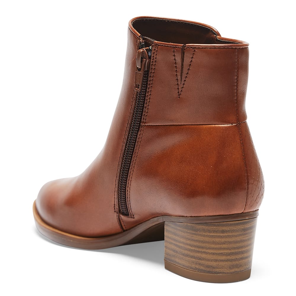 Dapper Boot in Mid Brown Leather