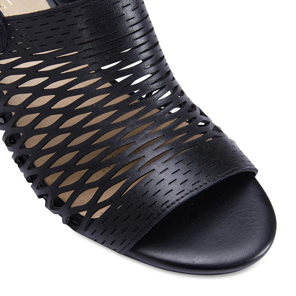 Denise Heel in Black Leather