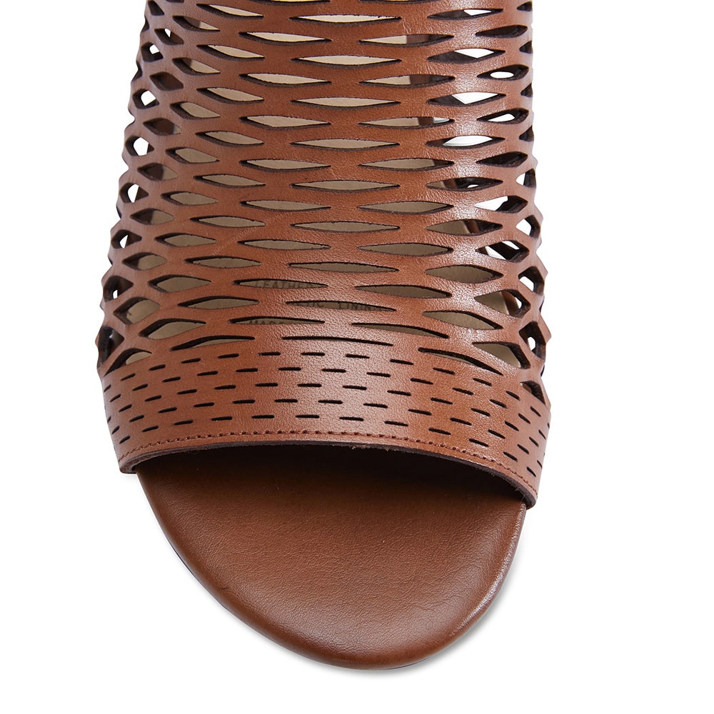 Denise Heel in Cognac Leather
