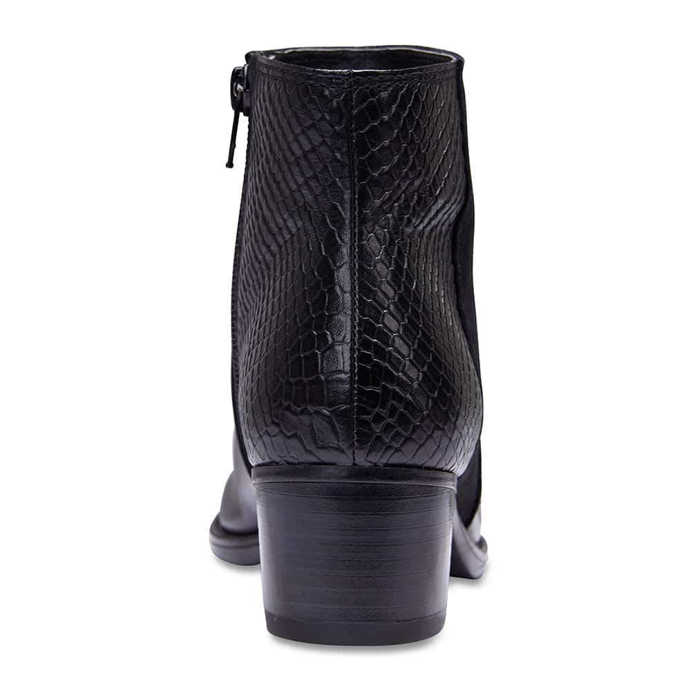 Duncan Boot in Black Leather
