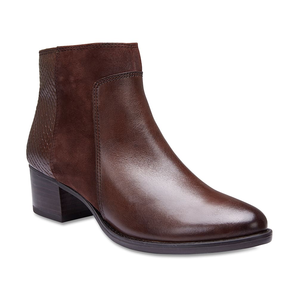 Duncan Boot in Brown Leather