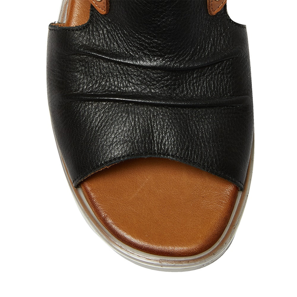Dusk Heel in Black And Tan Leather