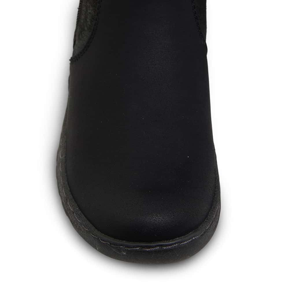 Element Boot in Black Smooth