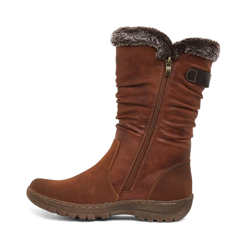 Element Boot in Tan Micro Smooth