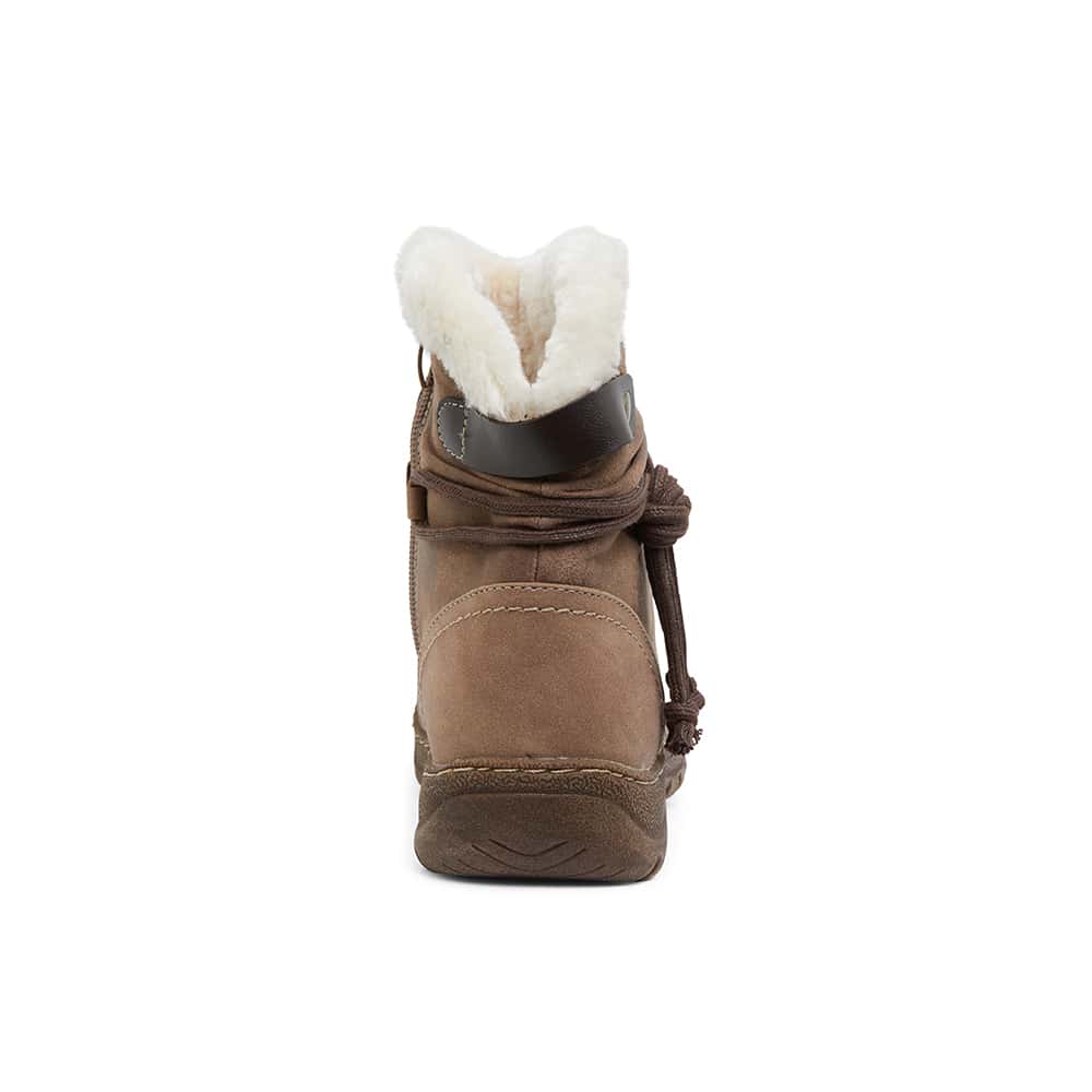 Eskimo Boot in Taupe Micro Smooth