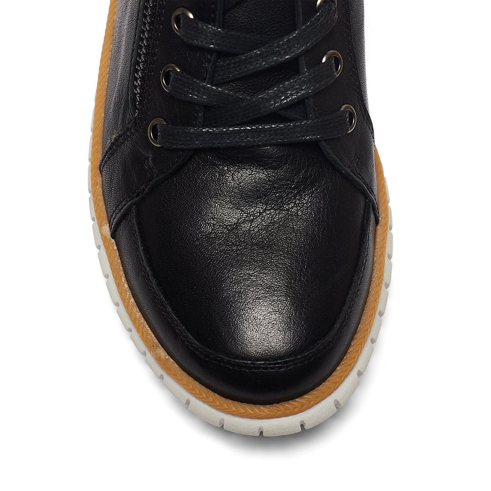 Fable Boot in Black Leather