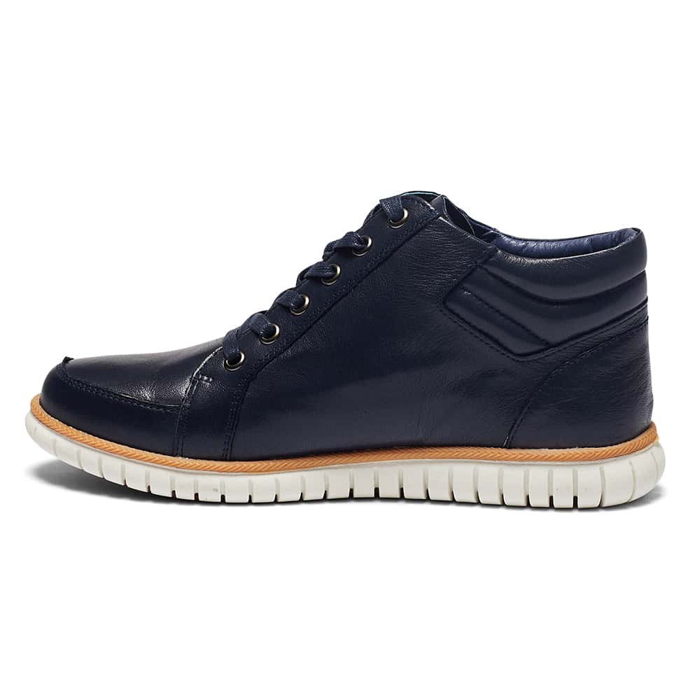 Fable Boot in Navy Leather