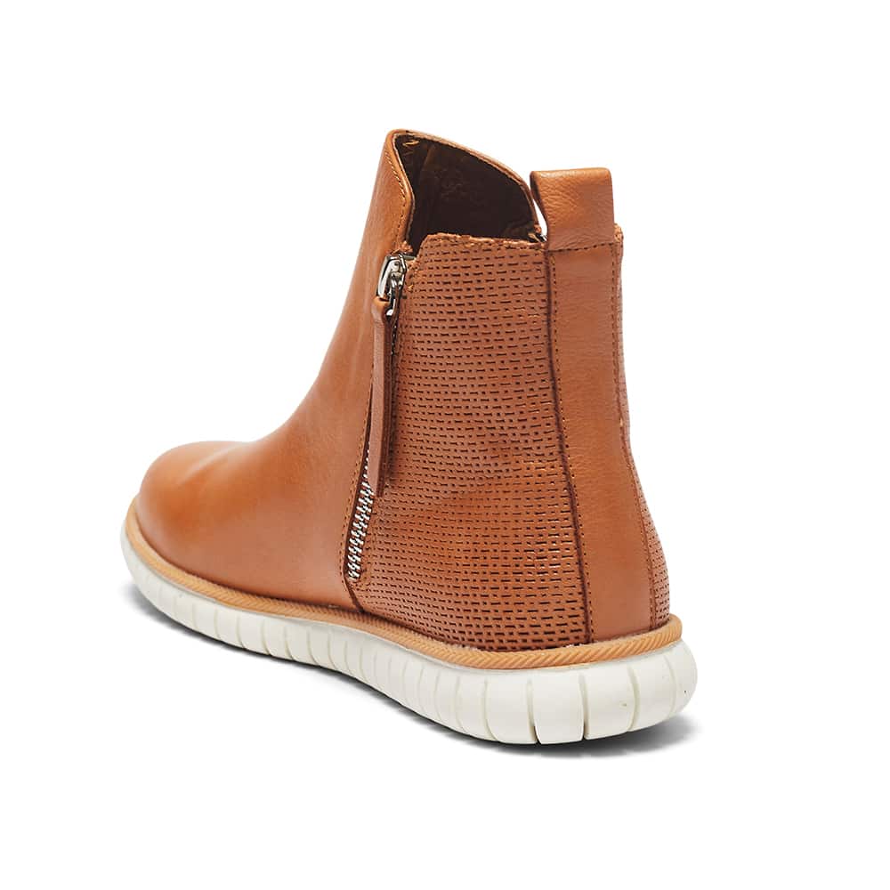 Factor Boot in Tan Leather
